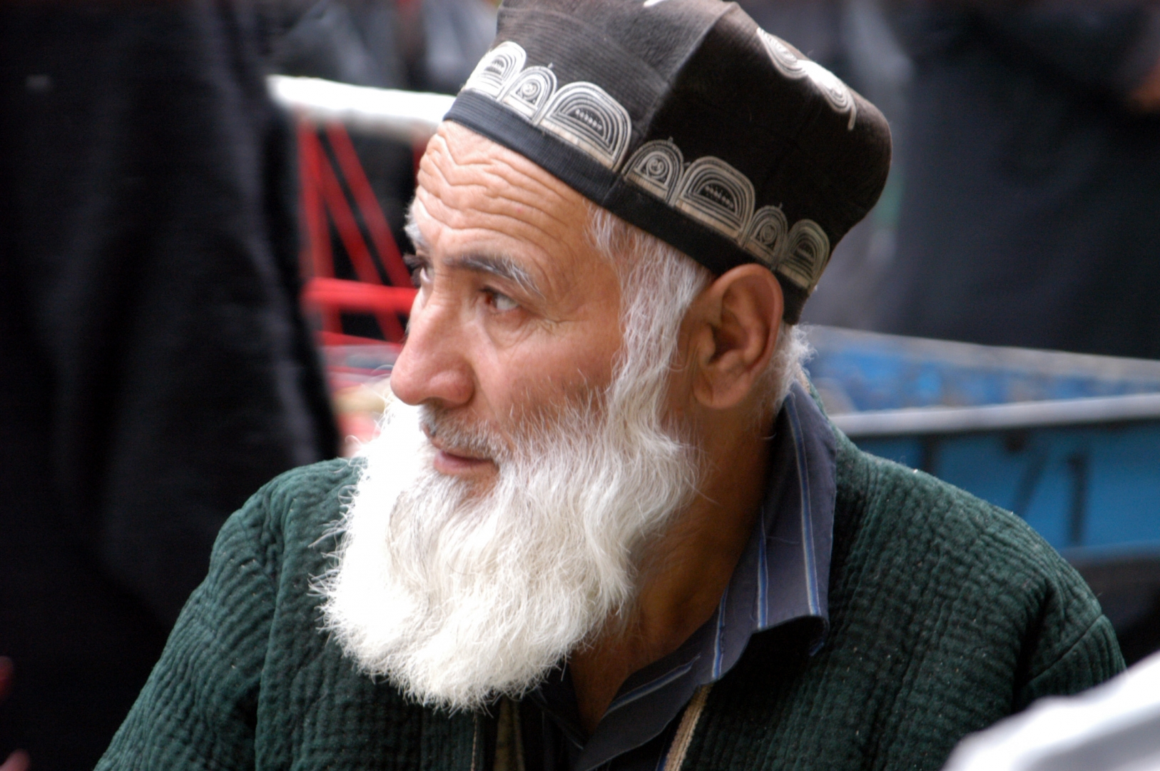 Таджик в шапке