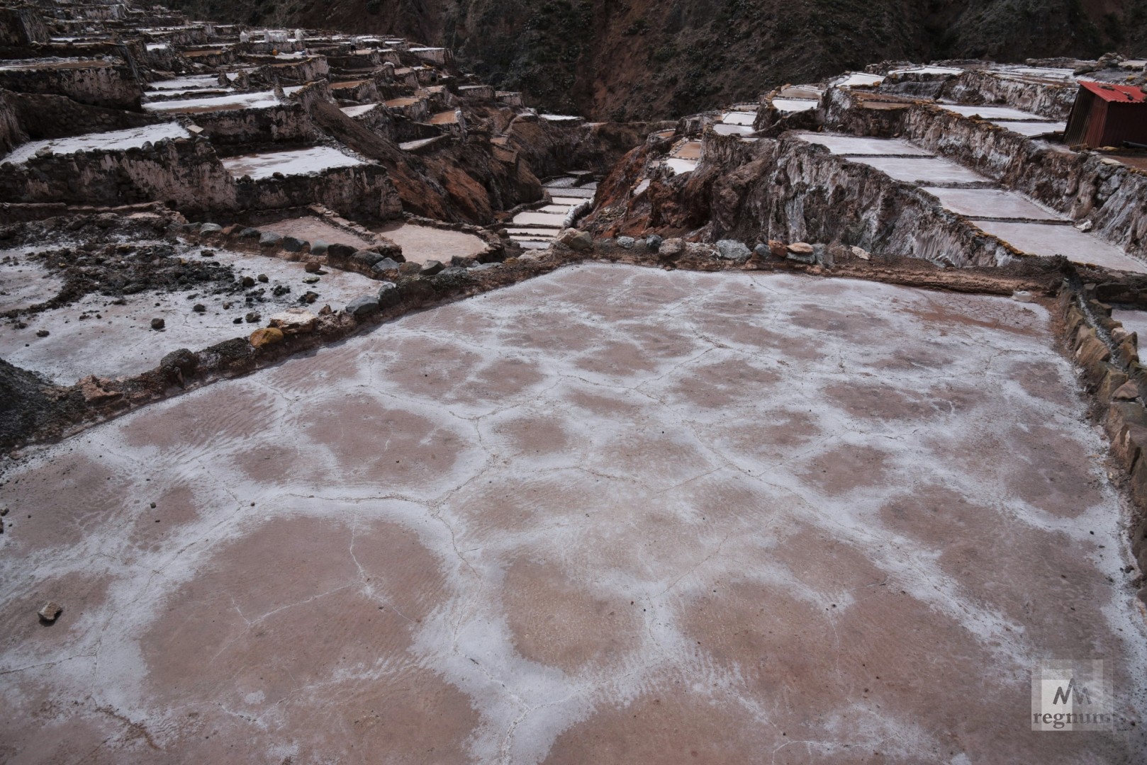 В зимние месяцы сезона дождей соляные копи не используются. Добыча соли начинается ранней весной и продолжается до осени. Салинас-де-Марас, Перу