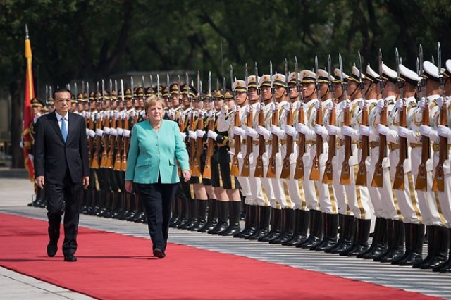 Зачем Ангела Меркель поднимала в Пекине тему Гонконга?