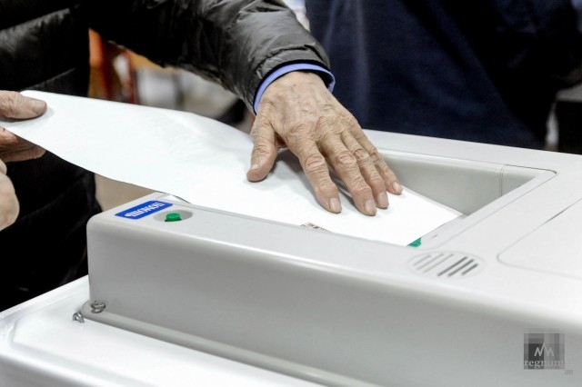 Явка на выборах мэра Новосибирска к 18:00 почти в два раза ниже 2014 года