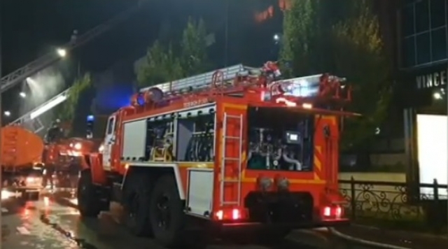 Видео пожара в ТЦ «Гранд Парк» в грозном опубликовано в социальной сети