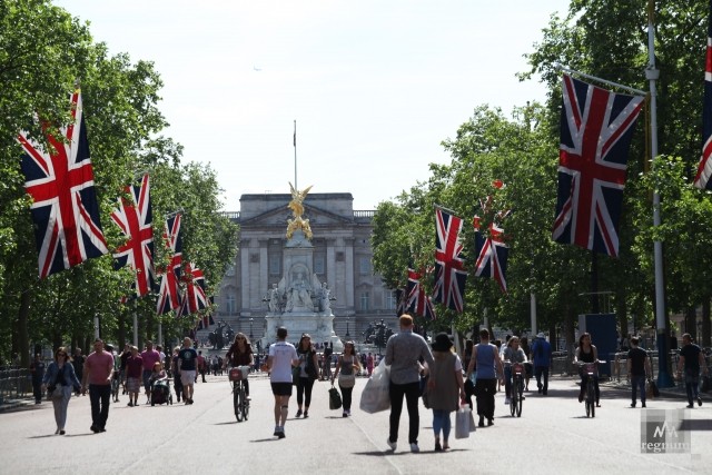 Лондон готов полгода оплачивать расходы британцев, проживающих в ЕС