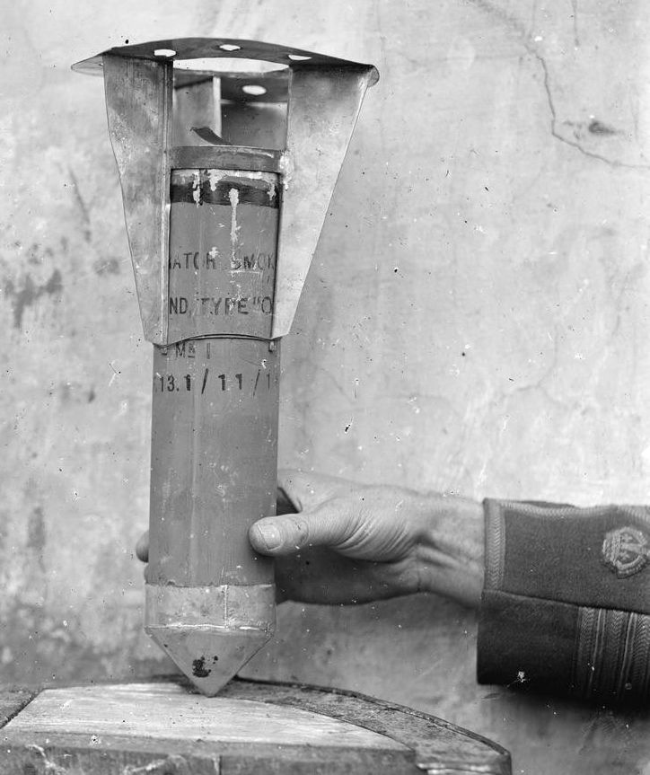Химическая М-бомба, применяемая англичанами на Севере России в 1919 году