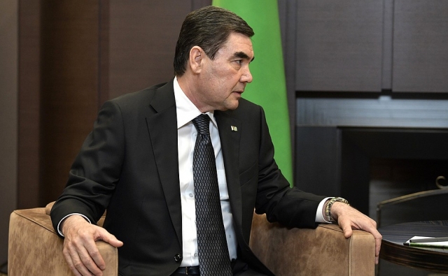 Президент Туркмении уволил главного коневода страны