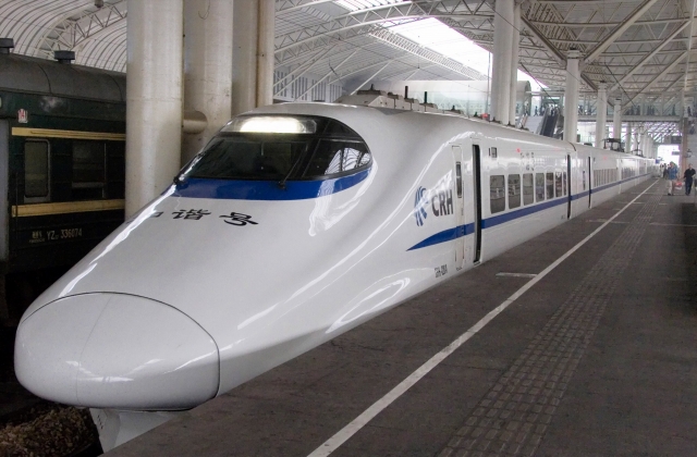 Китай запустит поезда, достигающие скорости 1000 км/ч, в 2020 году – СМИ