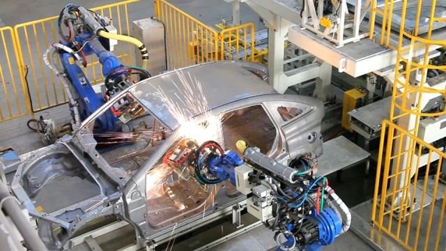 Hyundai вложит около 13 млрд рублей в новый завод в Петербурге