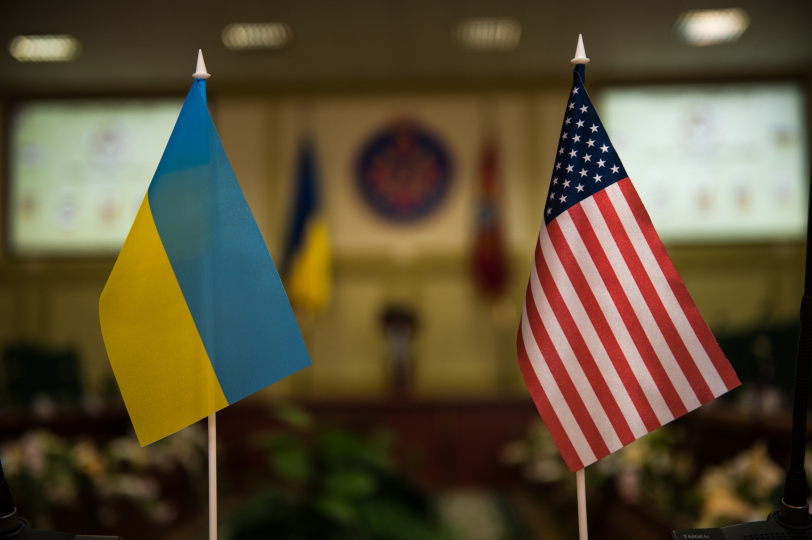 украина сша