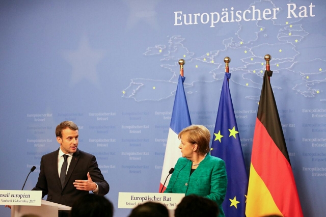 Макрон и Меркель надеются на скорое соглашение по Brexit
