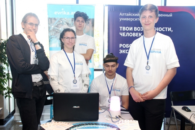 На Алтае создан «волшебный фонарь» для помощи гиперактивным детям