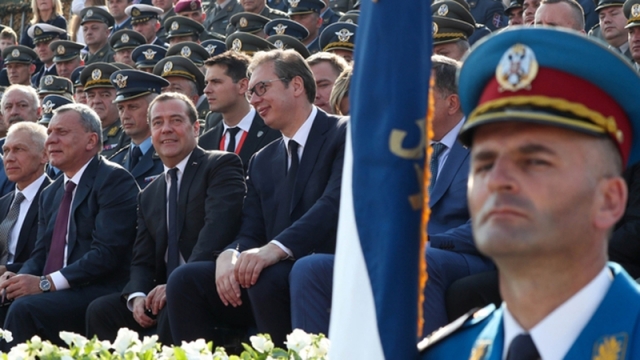 Президент Сербии поблагодарил Россию за помощь в перевооружении