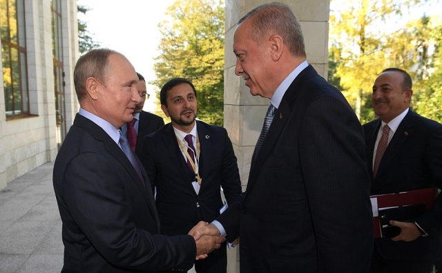 Путин побеседовал с Эрдоганом с глазу на глаз