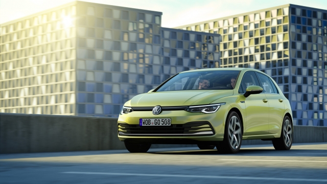 Volkswagen представил Golf восьмого поколения