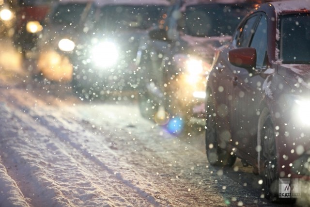 Почти в два раза возросло число мелких аварий в Москве из-за снега
