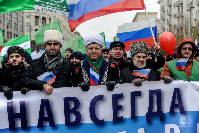 Граждане РФ объяснили, почему важно отмечать День народного единства