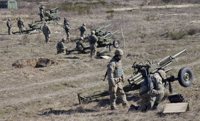 Медведчук назвал не согласованным условие Киева по отводу сил в Донбассе