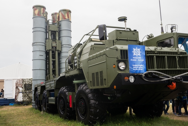 Почему Индия просит Россию ускорить поставки комплекса С-400