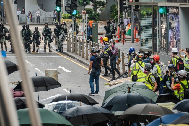 За три дня беспорядков в Гонконге был ранен 81 человек