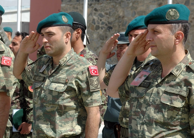 Турецкие солдаты в составе войск НАТО в Афганистане