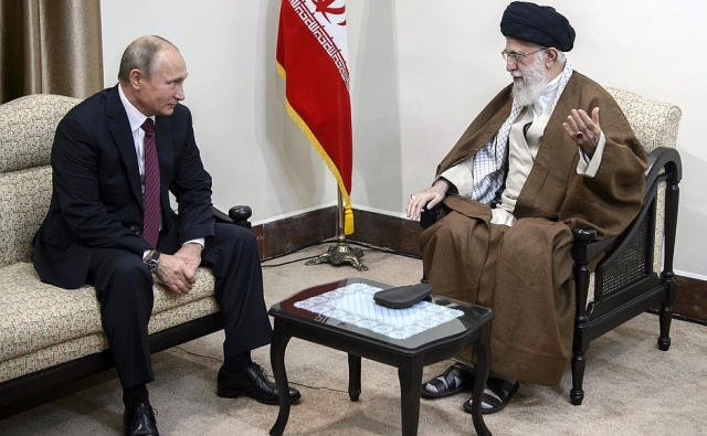 Владимир Путин и Али Хаменеи 