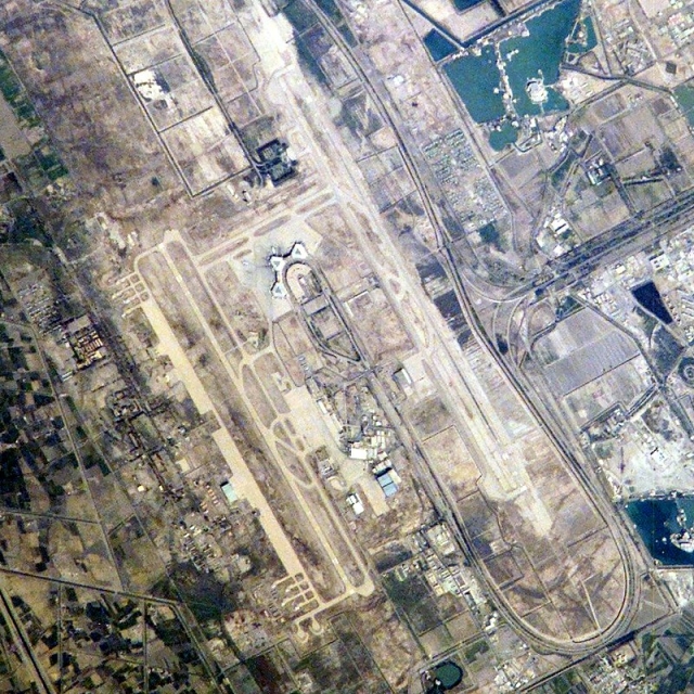 Международный аэропорт Багдада. Снимок из космоса 