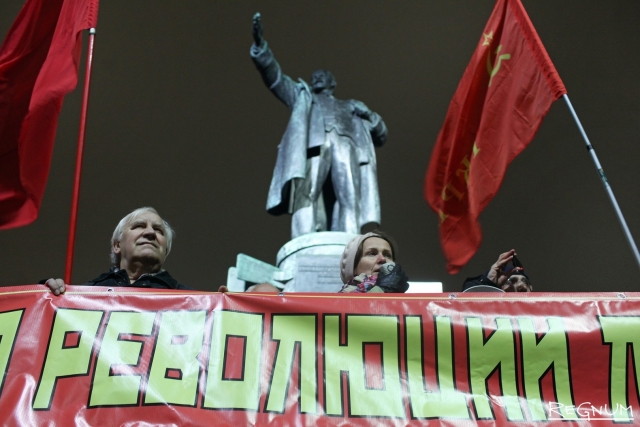 В Петербурге требуют вернуть имя Ленина городскому метрополитену
