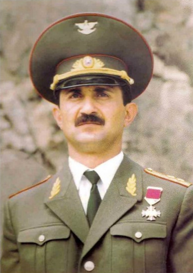 Самвел Бабаян 