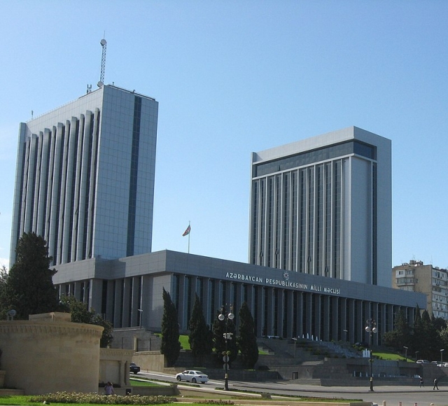 Здание азербайджанского парламента 