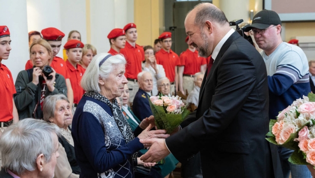 Архангельским ветеранам вручили медали в честь 75-летия Победы