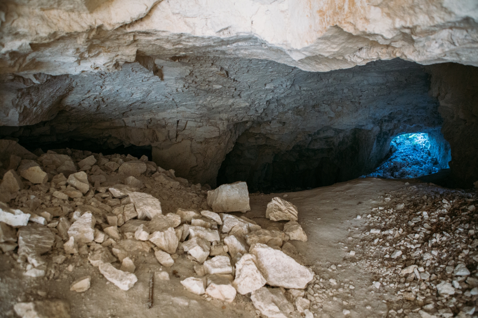 Меловая пещера на территории села