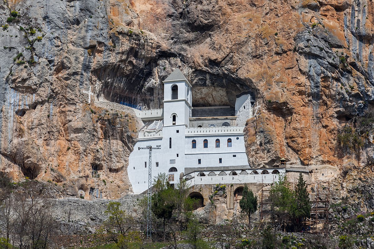 монастырь в черногории