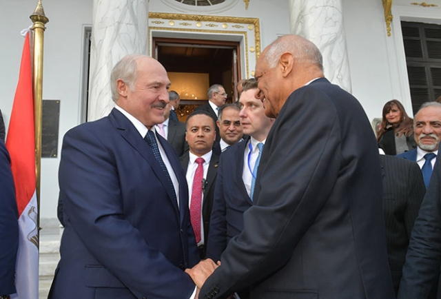Александр Лукашенко и Председатель Палаты представителей Египта Али Абдель аль-Саед, 19 февраля 2020 года