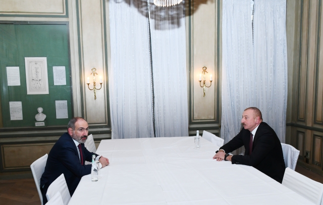 Встреча Ильхама Алиева и Никола Пашиняна в Мюнхене 