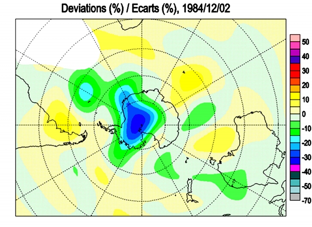Рис. 34. Аномалия общего содержания озона в атмосфере 1 декабря 1984 г. при активизации вулкана Эребус