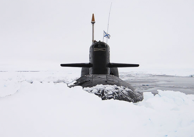 Подводная лодка в Арктике