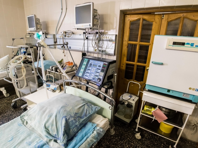 В калужской городской клинической больнице №2 «Сосновая роща» койки кардиологического отделения перепрофилируются под инфекционные