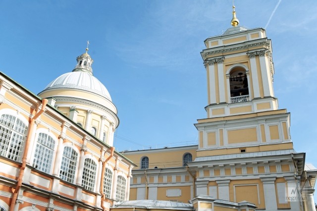 Петербургским храмам дадут отсрочку по оплате за услуги ЖКХ