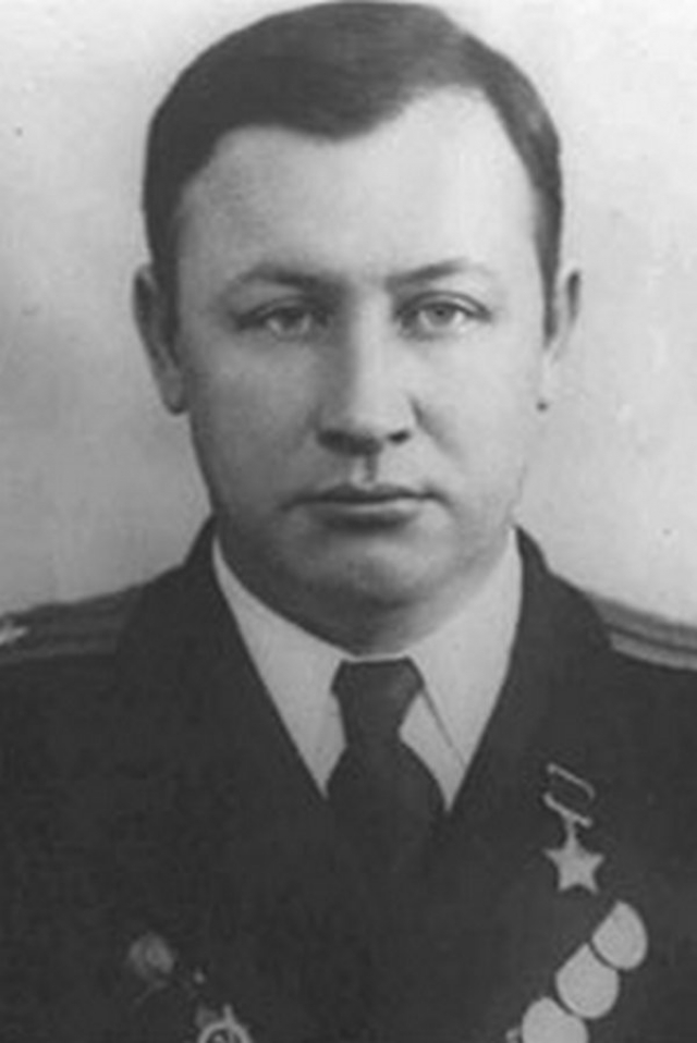 Герой Советского Союза Леонид Миронов