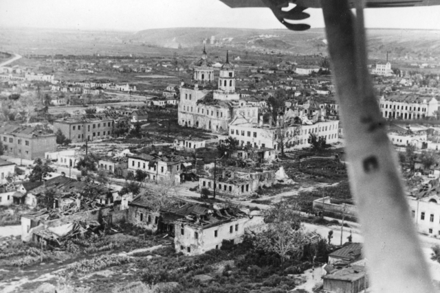 Вид на Белгород. Июль 1943