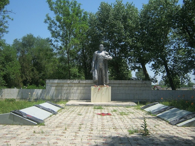 Мемориал павшим в Великой Отечественной войне. Грозный 