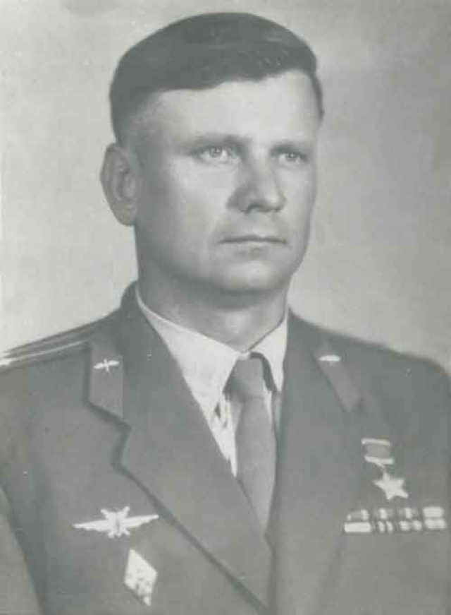Сергей Стеблинский, командир батареи, Герой Советского Союза