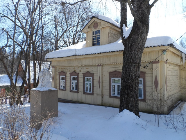 Дом композитора С. И. Танеева в деревне Дютьково в окрестностях Звенигорода 