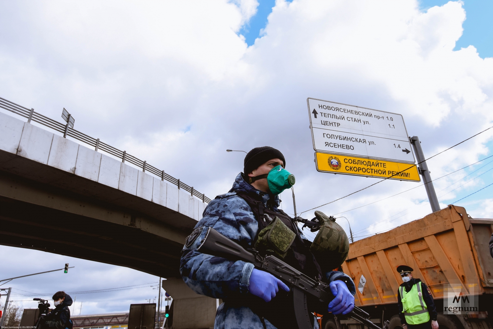 Проверка мкад. Пропуск на въезд в Москву. Москва без пропуска. Пропуск на машину самоизоляция в Москве. Пропуск 2020 коронавирус.