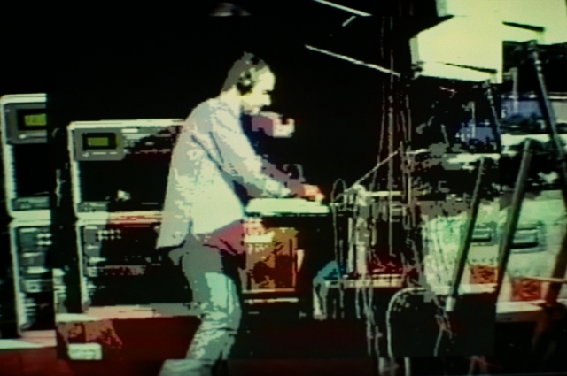 Кадр из телепередачи «Рыба Морзе», которая была «рупором» ижевского музыкального андерграунда во 2-й половине 1990-х