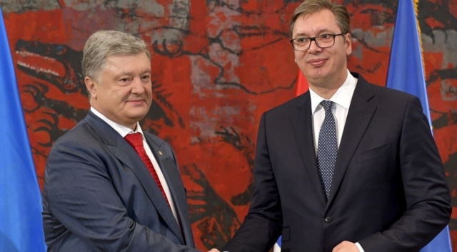 Бывший президент Украины Петр Порошенко и президент Сербии Александр Вучич