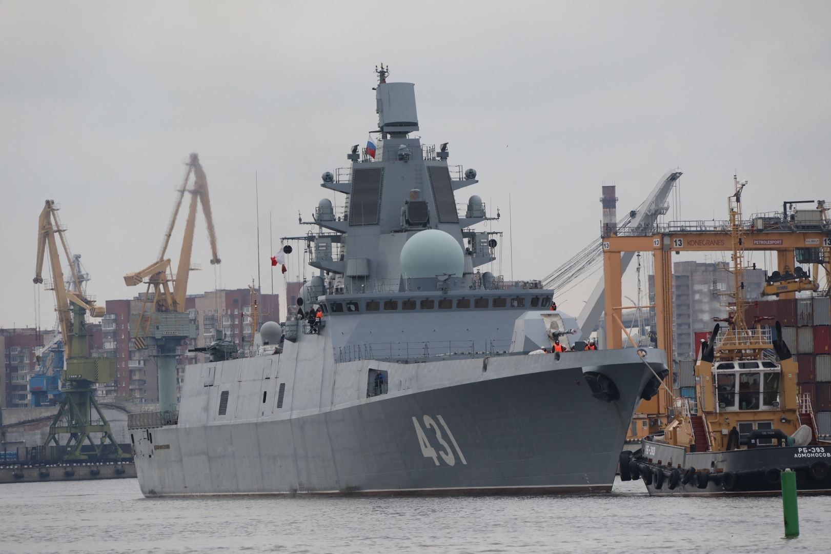 Фрегат «Адмирал флота Касатонов» вернулся в Петербург после госиспытаний