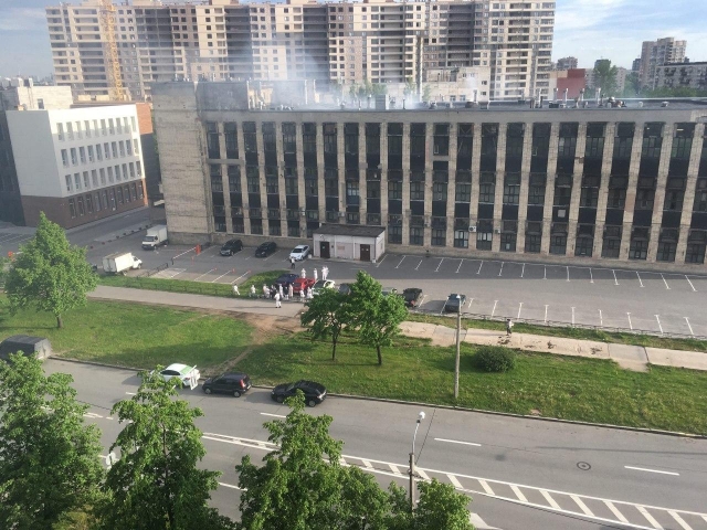 В Петербурге горит конвейерная лента крупного производителя хлеба