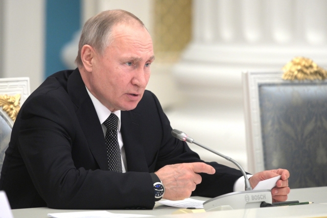 Владимир Путин на встрече с рабочей группой по подготовке предложений о внесении поправок в Конституцию