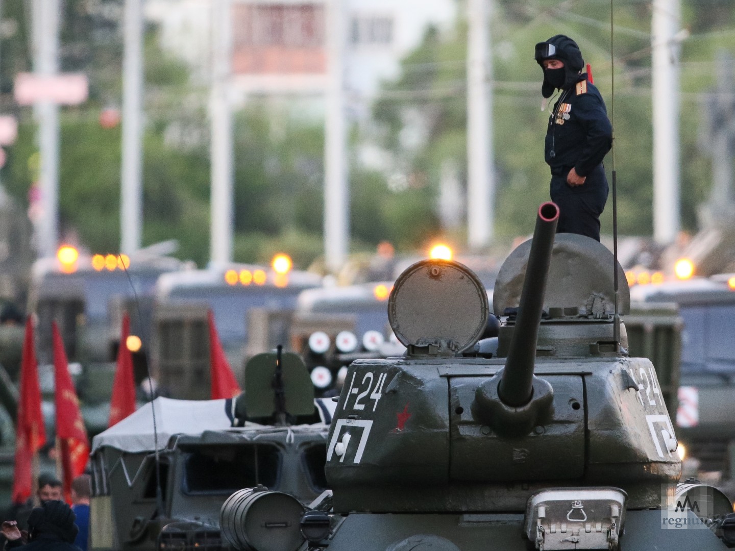 Т-34 в ожидании начала парада