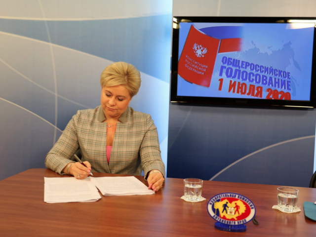 Председатель Избирательной комиссии Алтайского края Ирина Акимова