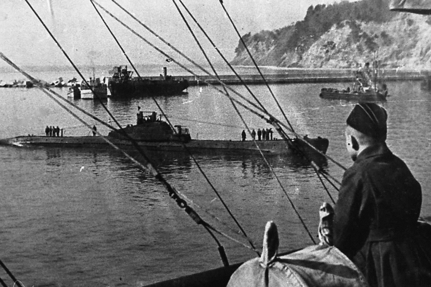 Советская подводная лодка. Туапсе. 1942
